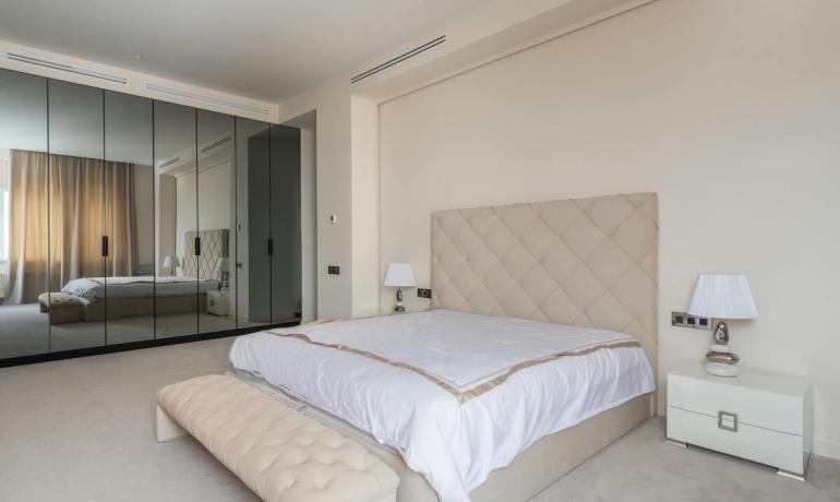 Premium Balcony View